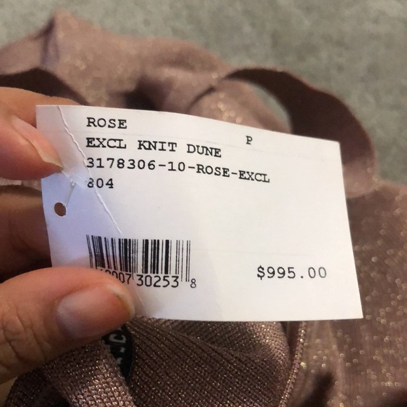 Intermix dress only tried one no tag anymore - Picture 4 of 5